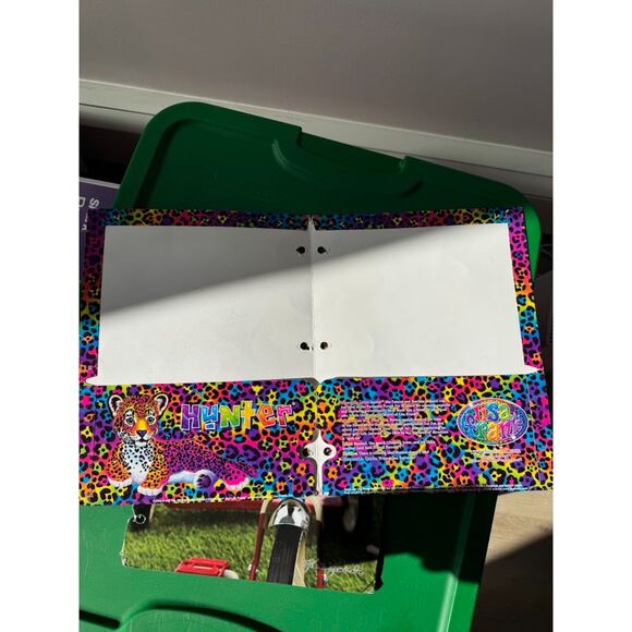 Lisa Frank Hunter Leopard Pocket Folder 2020 Edition Puppy Folders (Set of Two) - Picture 3 of 7